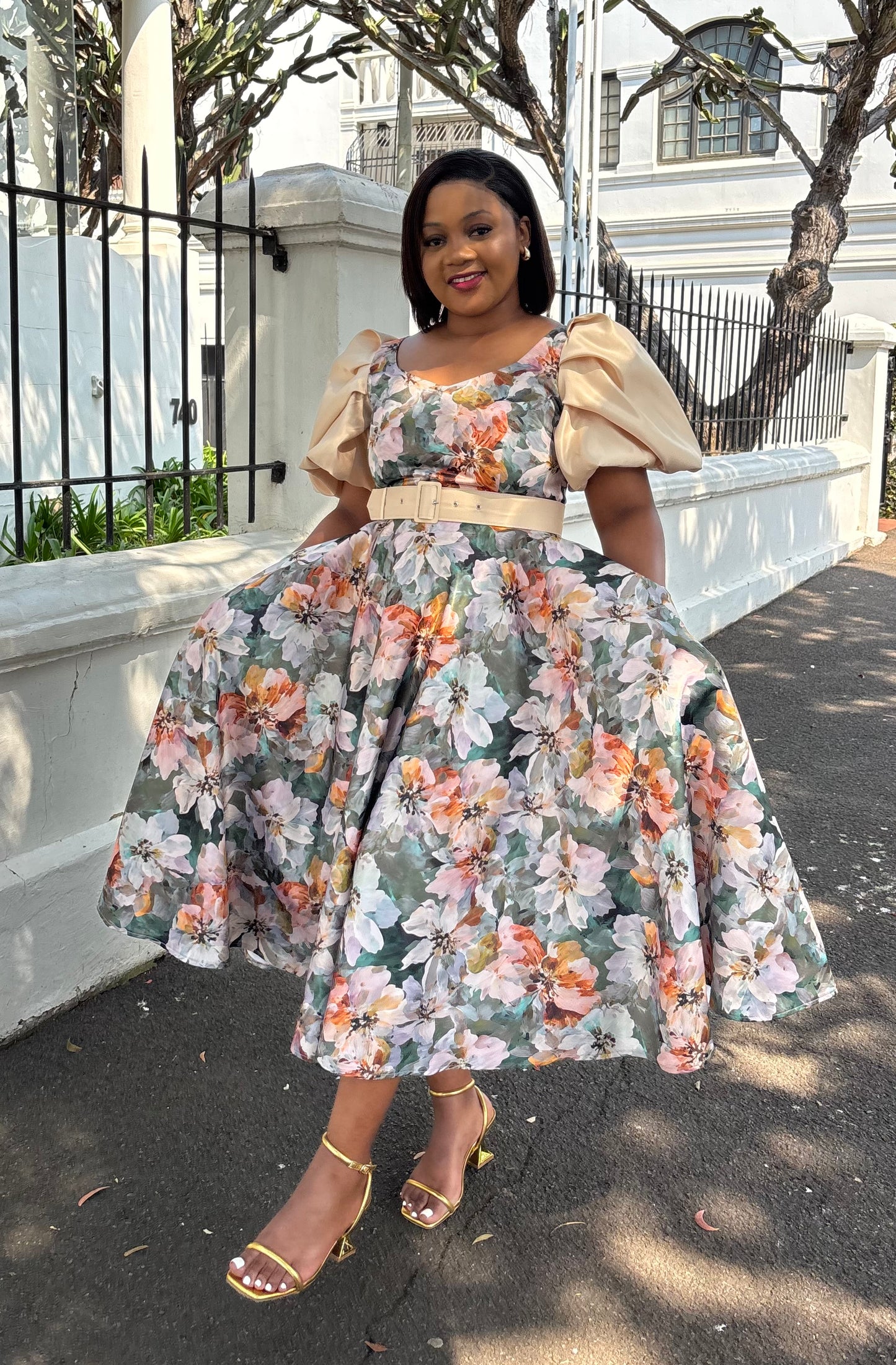 Usanele dress with belt