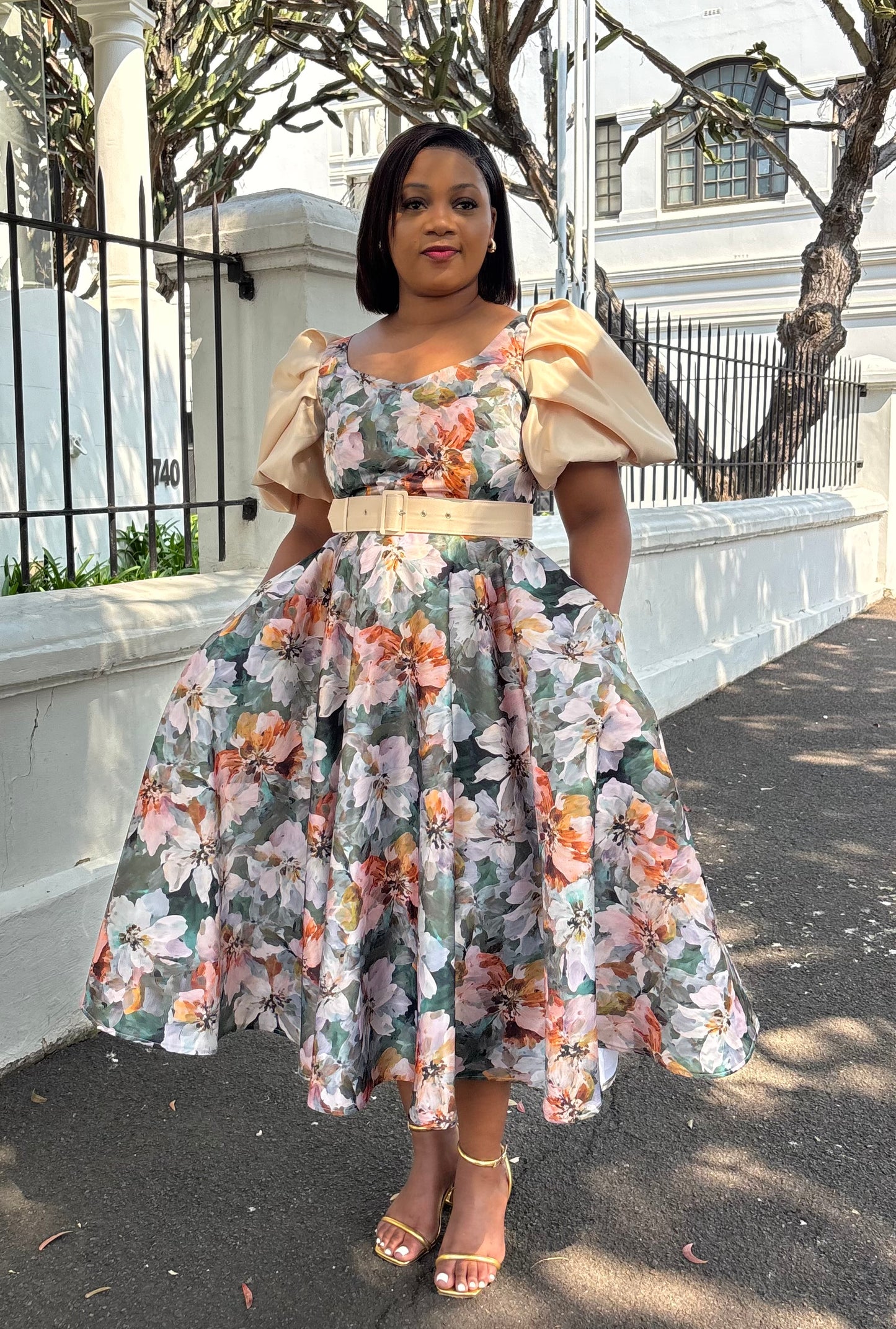Usanele dress with belt