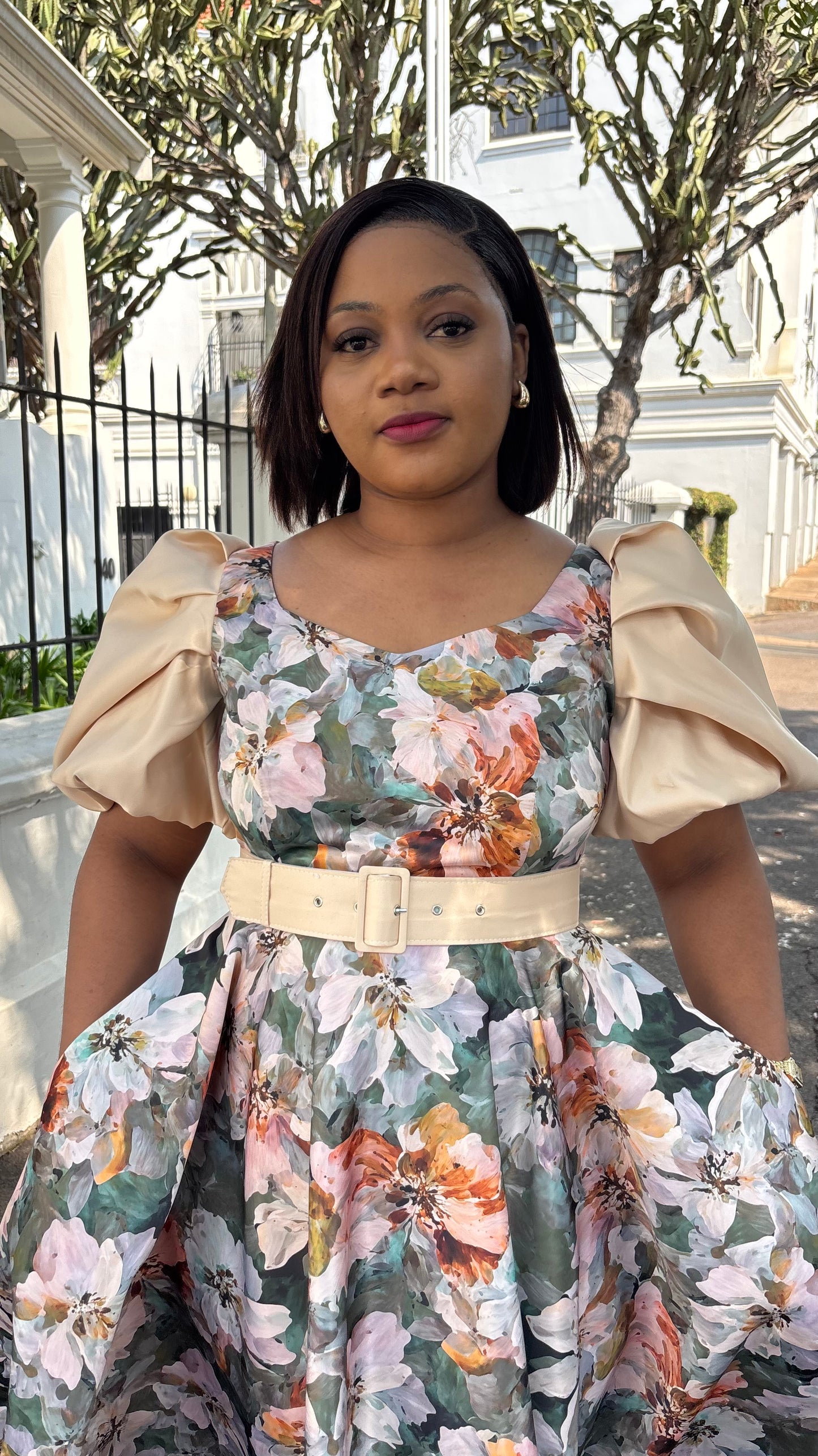 Usanele dress with belt