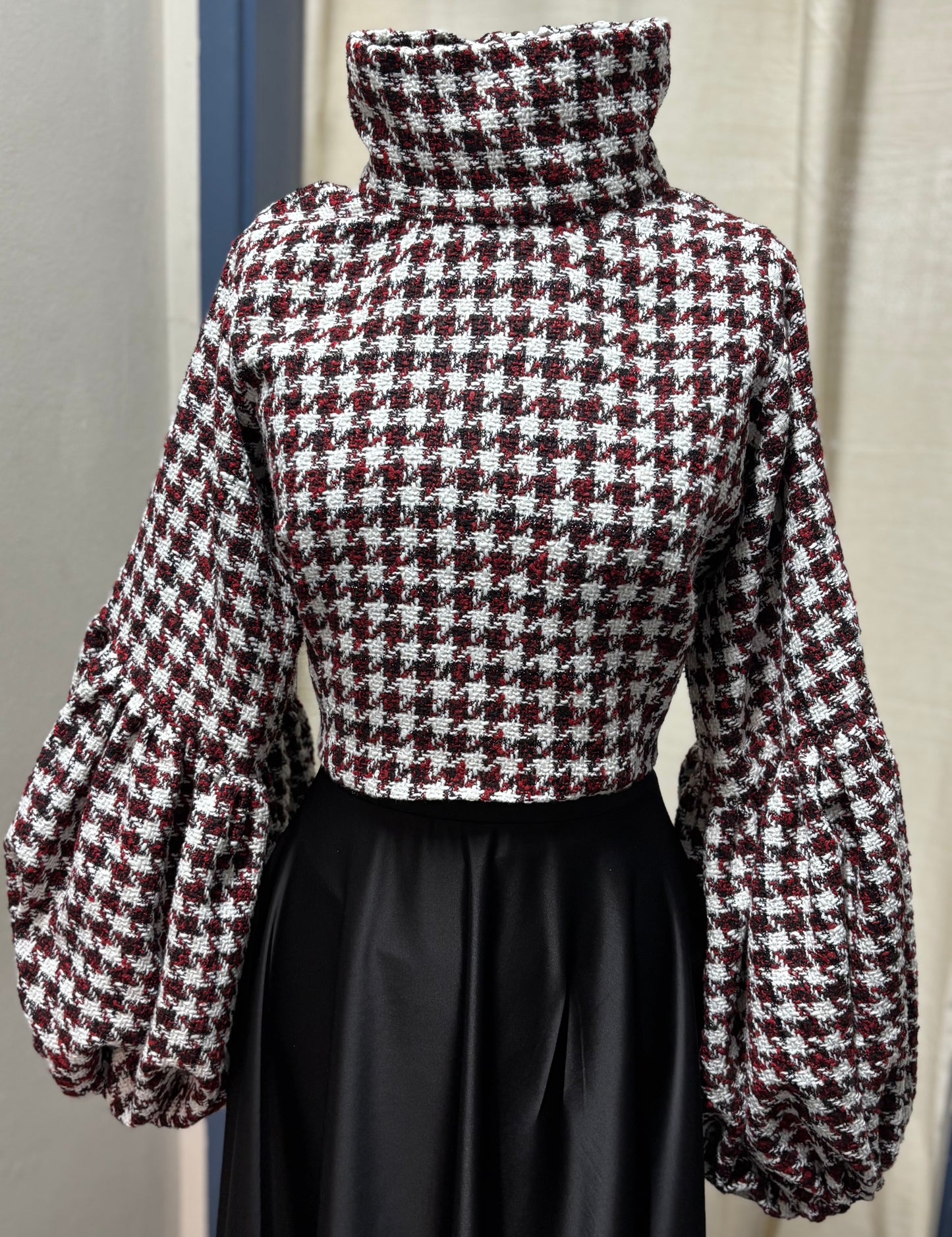 Boucle crop top